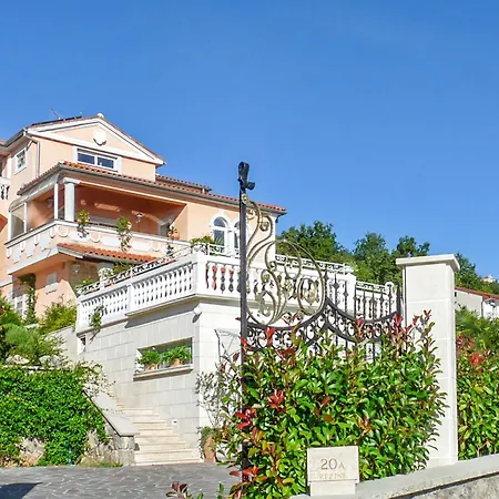 Barbara By Interhome Lovran